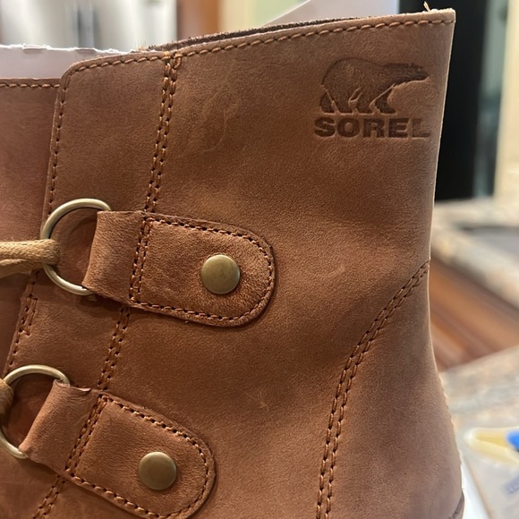 Sorel Addington Lace Up Block Heel Moto Suede Tan Boot NWT’S SZ 9 - Picture 9 of 13